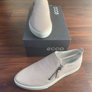 Women's Ecco Gillian Side Zip Sneaker